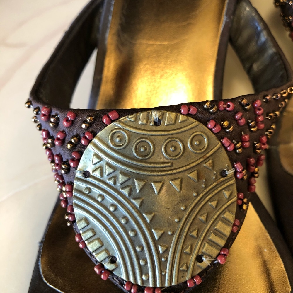 Shoes - Picture 4 of 7